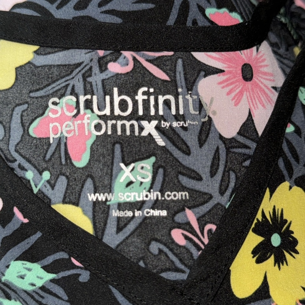 Scrubfinity Performx Scrub Top - Picture 4 of 4